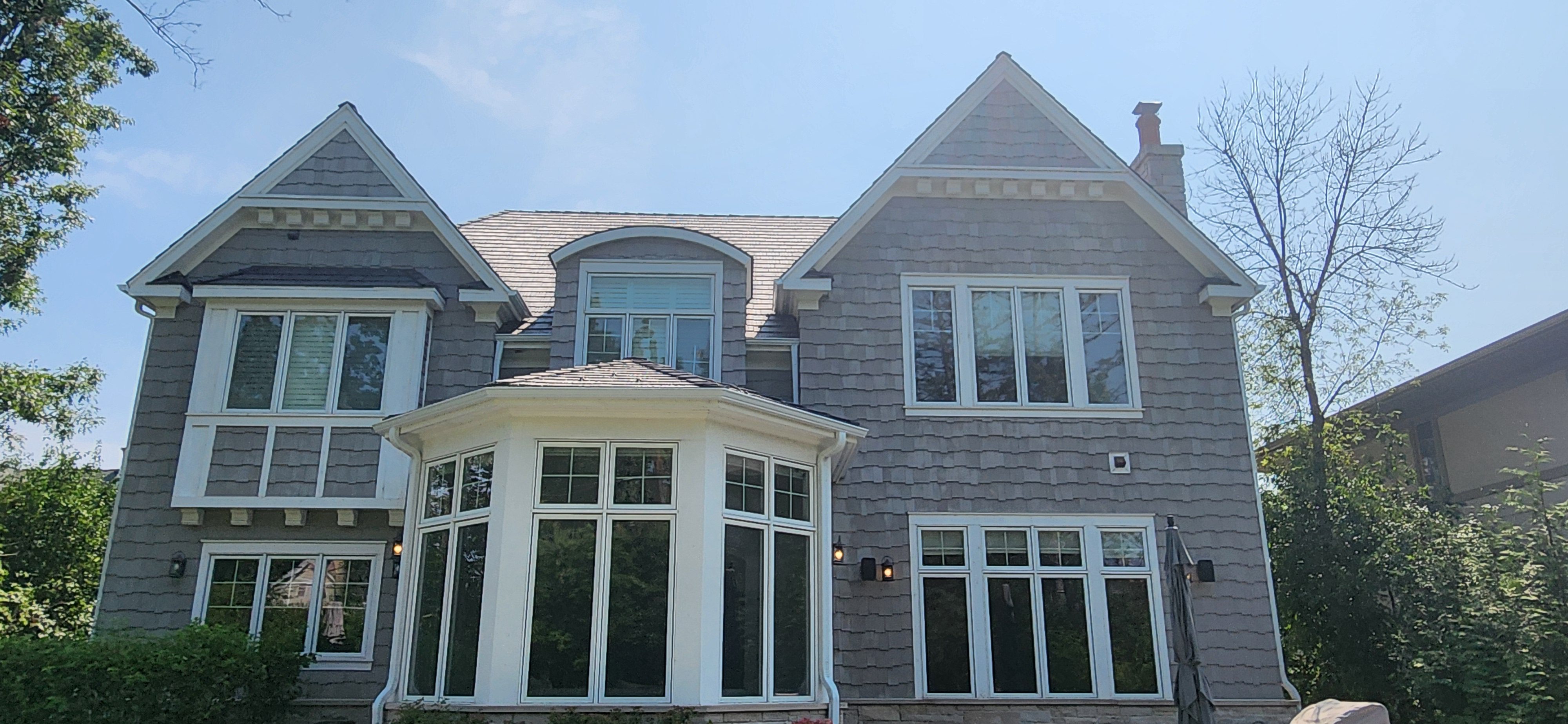 DaVinci single-width shake roof installed by AAEXS in Deerfield, IL